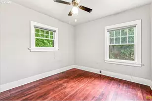 2113 N Sumner St, Portland, OR 97217 - Photo 10