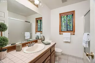 15310 SW Sandpiper Ln, Beaverton, OR 97007 - Photo 36