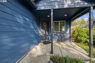 1050 Yew St, Junction City, OR 97448 - Photo 4