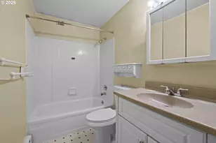 7480 SW Taylors Ferry Rd, Portland, OR 97223 - Photo 12