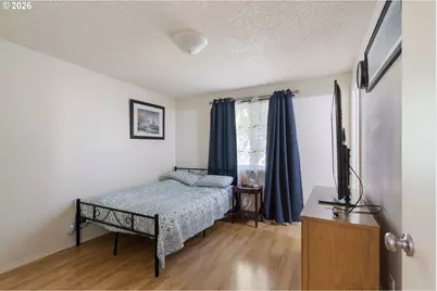 821 NE 108th Ave, Vancouver, WA 98664 - Photo 18