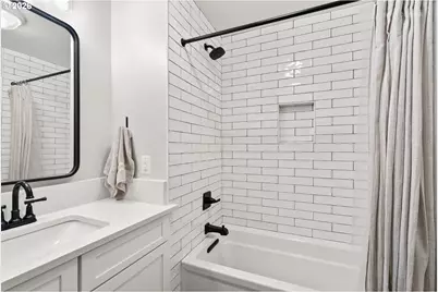 5402 SW 34th Pl, Portland, OR 97239 - Photo 22