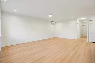 9998 SE Amherst St, Clackamas, OR 97015 - Photo 6