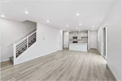 3724 SW 40th St, Gresham, OR 97080 - Photo 2