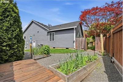909 N 9th Way, Ridgefield, WA 98642 - Photo 34