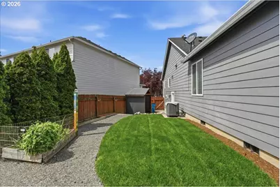 909 N 9th Way, Ridgefield, WA 98642 - Photo 36