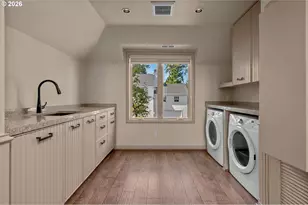 1784 SW Montgomery Dr, Portland, OR 97201 - Photo 24