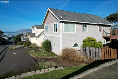 634 SW Ebb Ave, Lincoln City, OR 97367 - Photo 2