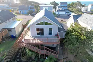 634 SW Ebb Ave, Lincoln City, OR 97367 - Photo 8