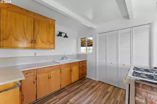 200 Sierra Dr, Eagle Point, OR 97524 - Photo 14