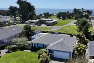 17250 Garvin Ct, Brookings, OR 97415 - Photo 2