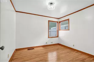 16523 SE Clinton St, Portland, OR 97236 - Photo 24