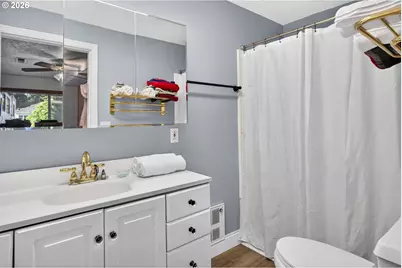 16523 SE Clinton St, Portland, OR 97236 - Photo 20