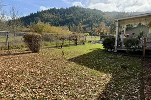 159 NE Lombardy Dr, Roseburg, OR 97470 - Photo 18