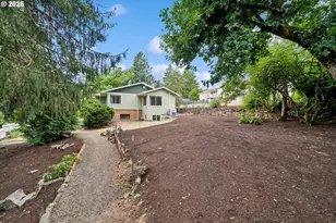 8195 SW Canyon Ln, Portland, OR 97210 - Photo 36