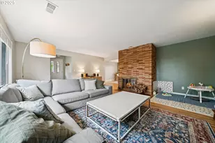 8195 SW Canyon Ln, Portland, OR 97210 - Photo 10