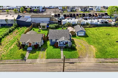 6831 SE 83rd Ave, Portland, OR 97266 - Photo 1
