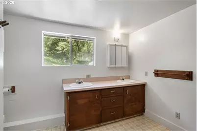 1458 Stearns Ln, Oakland, OR 97462 - Photo 26
