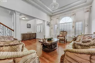 9818 SE Clatsop St, Portland, OR 97266 - Photo 6