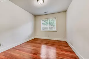 9818 SE Clatsop St, Portland, OR 97266 - Photo 22