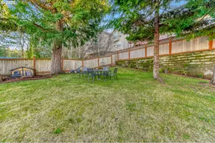 9818 SE Clatsop St, Portland, OR 97266 - Photo 34