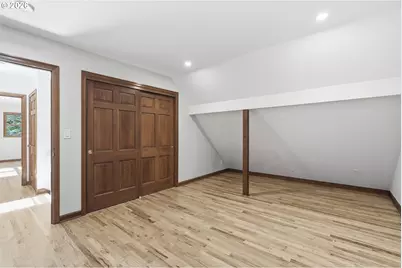 628 S Palatine Hill Rd, Portland, OR 97219 - Photo 28