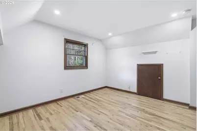 628 S Palatine Hill Rd, Portland, OR 97219 - Photo 26
