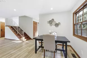 628 S Palatine Hill Rd, Portland, OR 97219 - Photo 12