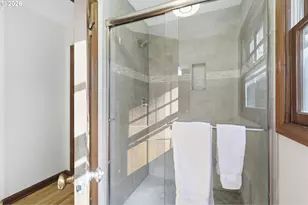628 S Palatine Hill Rd, Portland, OR 97219 - Photo 24