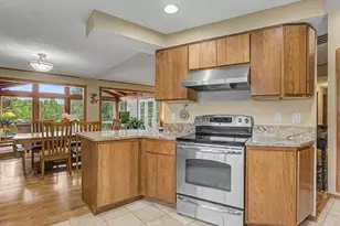 1618 SW 3rd Dr, Gresham, OR 97080 - Photo 8