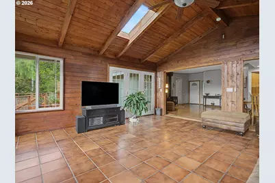 1618 SW 3rd Dr, Gresham, OR 97080 - Photo 16