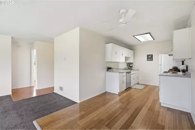 2727 Gateway St #6, Springfield, OR 97477 - Photo 10