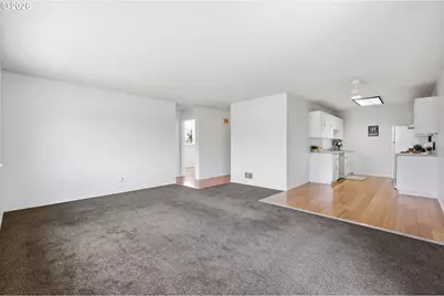 2727 Gateway St #6, Springfield, OR 97477 - Photo 6