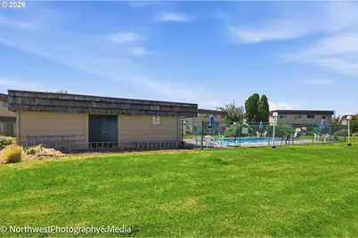 2727 Gateway St #6, Springfield, OR 97477 - Photo 30
