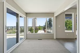 2330 SW Cactus Dr, Portland, OR 97205 - Photo 26