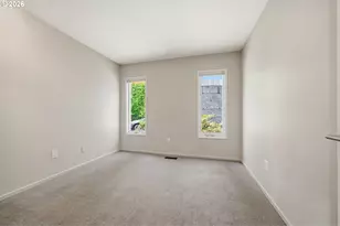 2330 SW Cactus Dr, Portland, OR 97205 - Photo 40