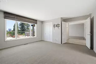 2330 SW Cactus Dr, Portland, OR 97205 - Photo 32