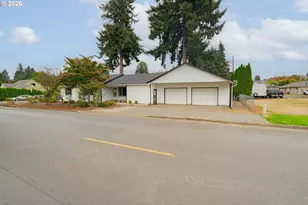 200 N 3rd Ave, Ridgefield, WA 98642 - Photo 16