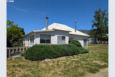 608 Poplar St #1, Cove, OR 97824 - Photo 1