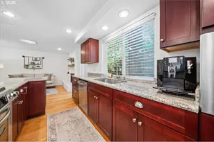 17614 Schalit Way, Lake Oswego, OR 97035 - Photo 12