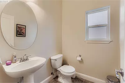 21533 SW Susan Ln, Beaverton, OR 97003 - Photo 22