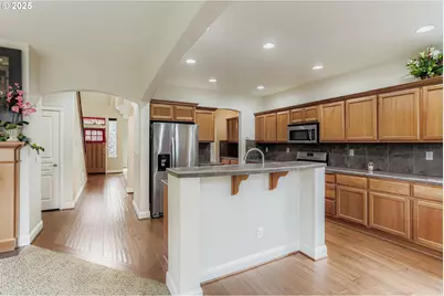 21533 SW Susan Ln, Beaverton, OR 97003 - Photo 14