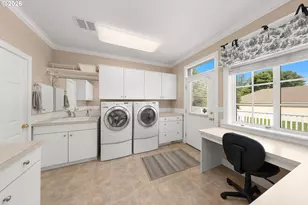 11007 SW 32nd Ave, Portland, OR 97219 - Photo 28