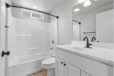 17673 S Hattan Rd, Oregon City, OR 97045 - Photo 12