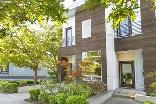 4458 SE Stark St, Portland, OR 97215 - Photo 2