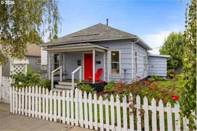 1071 SW Church St, Dallas, OR 97338 - Photo 2