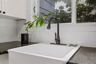 1071 SW Church St, Dallas, OR 97338 - Photo 10