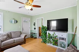 1071 SW Church St, Dallas, OR 97338 - Photo 6