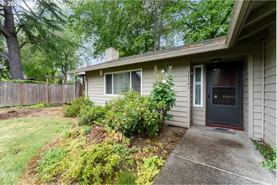 11341 SW Springwood Dr, Portland, OR 97223 - Photo 1