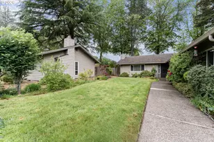11341 SW Springwood Dr, Portland, OR 97223 - Photo 2